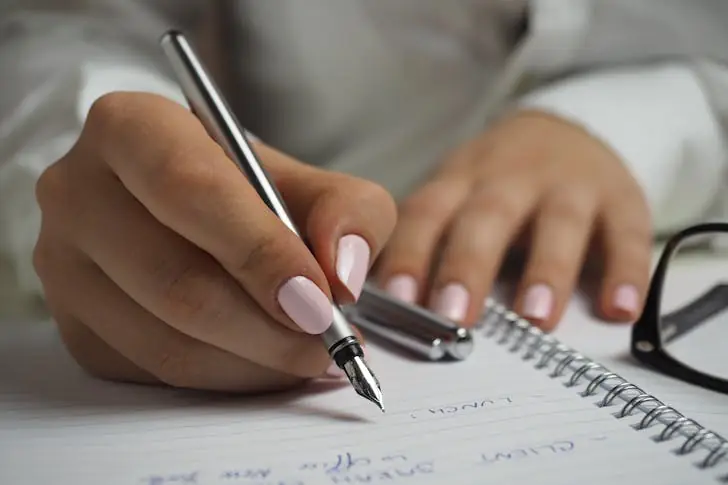 Mindful shopping hacks you need to simplify your life.